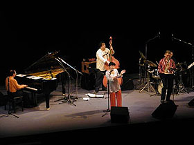 ピース・コンサート 河野康弘と愉快な仲間たちwith三品真美